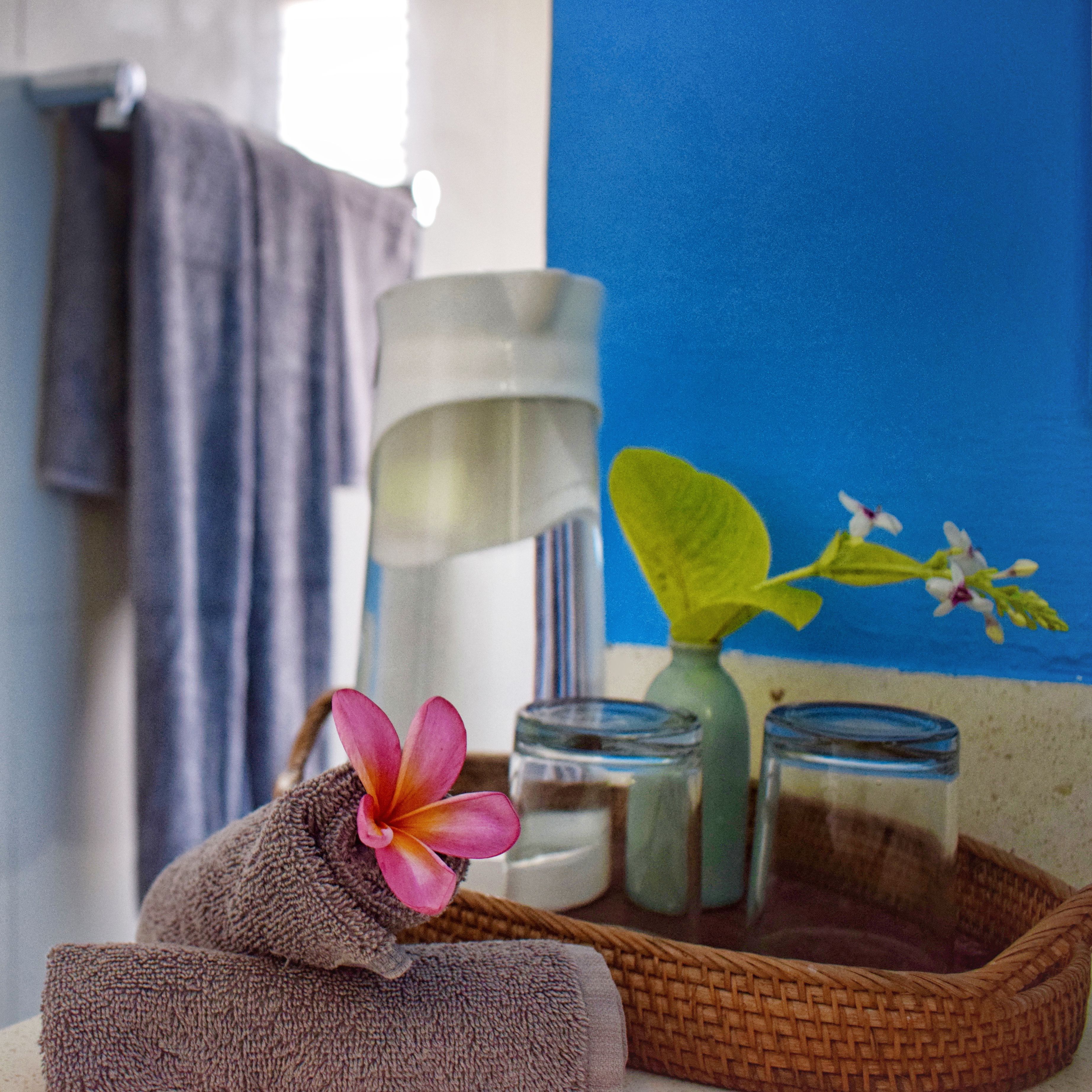 seaview room 5 | in-room safe, blackout curtains, free wifi, bed sheets