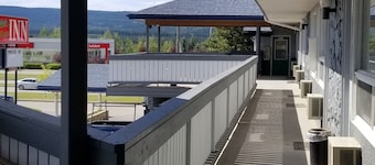 Tara Vista Inn