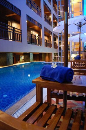 Outdoor pool - Seaside Jomtien Beach (Pattaya)