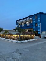 Facciata della struttura