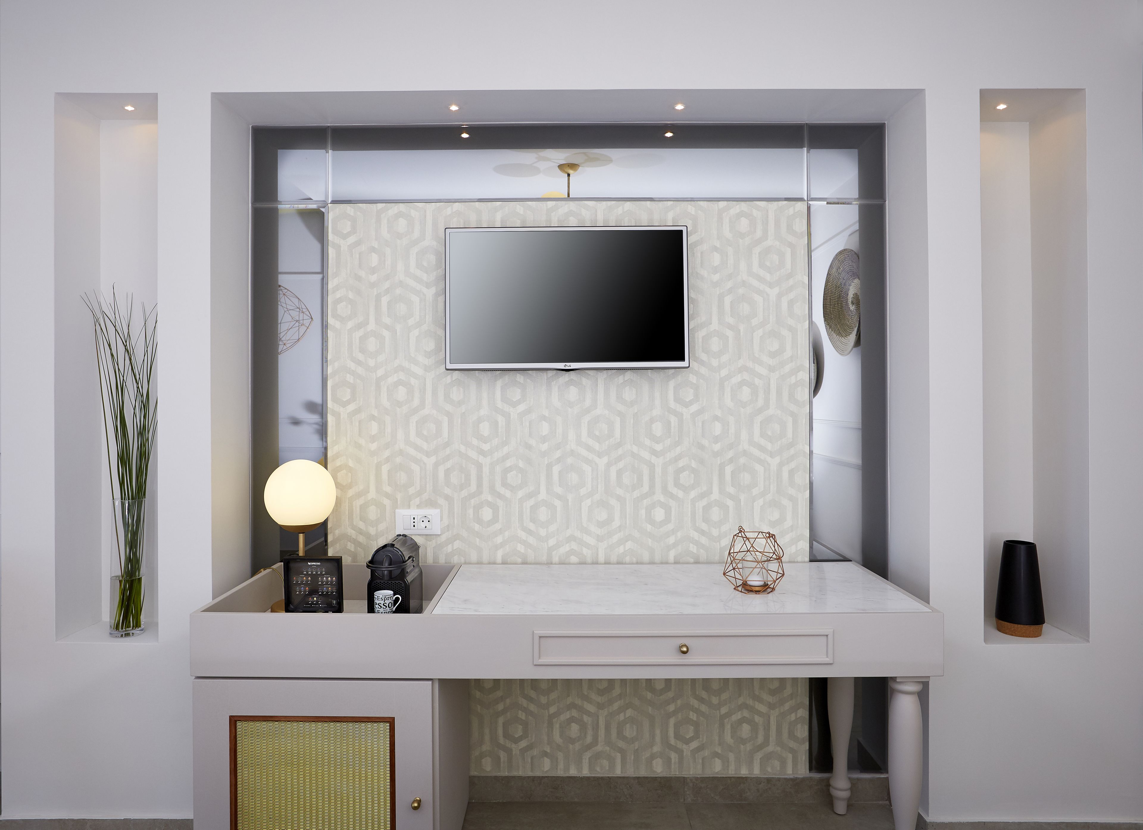 1 bedroom, premium bedding, minibar, in-room safe