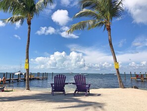 Private beach, kayaking, rowing, fishing - The Pelican Key Largo Cottages (Key Largo)
