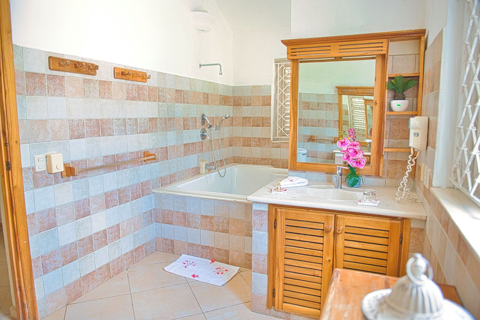 family villa, 3 bedrooms, sea view | bathroom | rainfall showerhead, designer toiletries, hair dryer, bidet