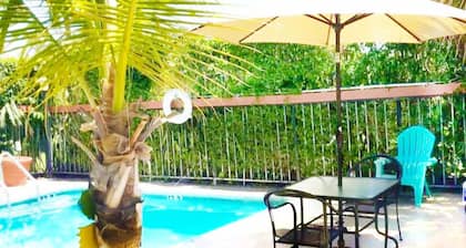 Palm Breeze Hotel