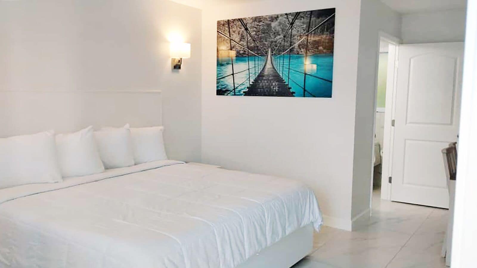 Superior kamer, 1 kingsize bed | Een bureau, gratis wifi, beddengoed