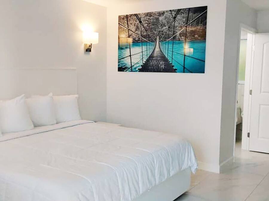 Rom – superior, 1 kingsize-seng | Skrivebord, wi-fi (inkludert) og sengetøy