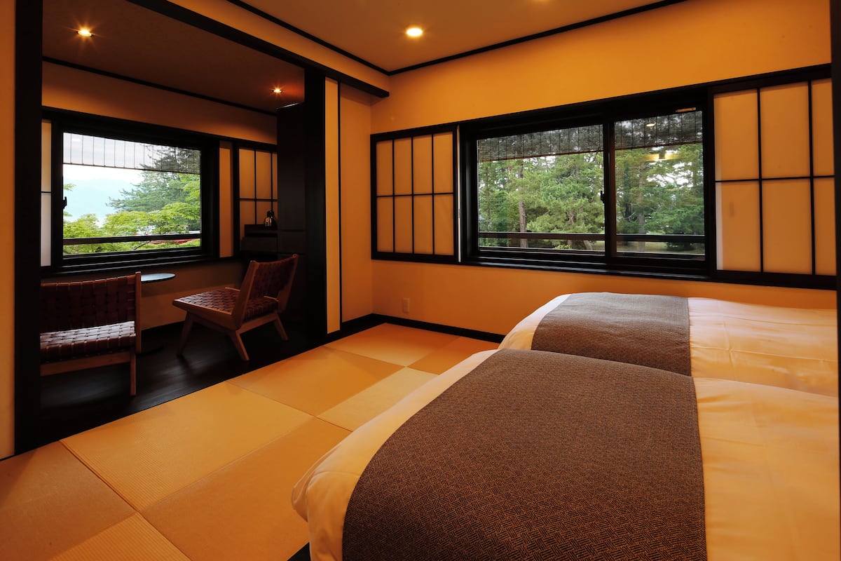 Standard Twin Room, 2 Single Beds, Non Smoking, Sea View | Room amenity