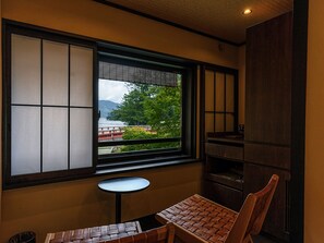 Standard Twin Room, 2 Twin Beds, Non Smoking, Sea View | Down comforters, in-room safe, free WiFi, bed sheets