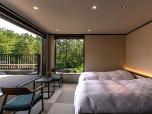 Deluxe Twin Room, Balcony, Sea View | Down comforters, in-room safe, free WiFi, bed sheets