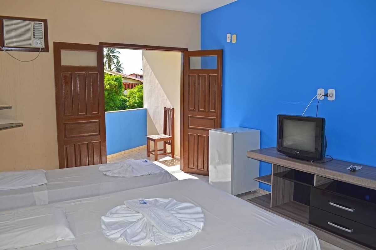 1 bedroom, in-room safe, free WiFi, bed sheets