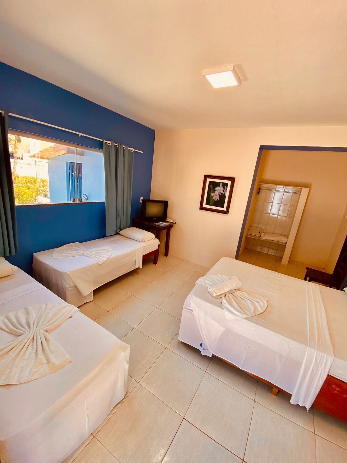 Economy Triple Room | In-room safe, free WiFi, bed sheets