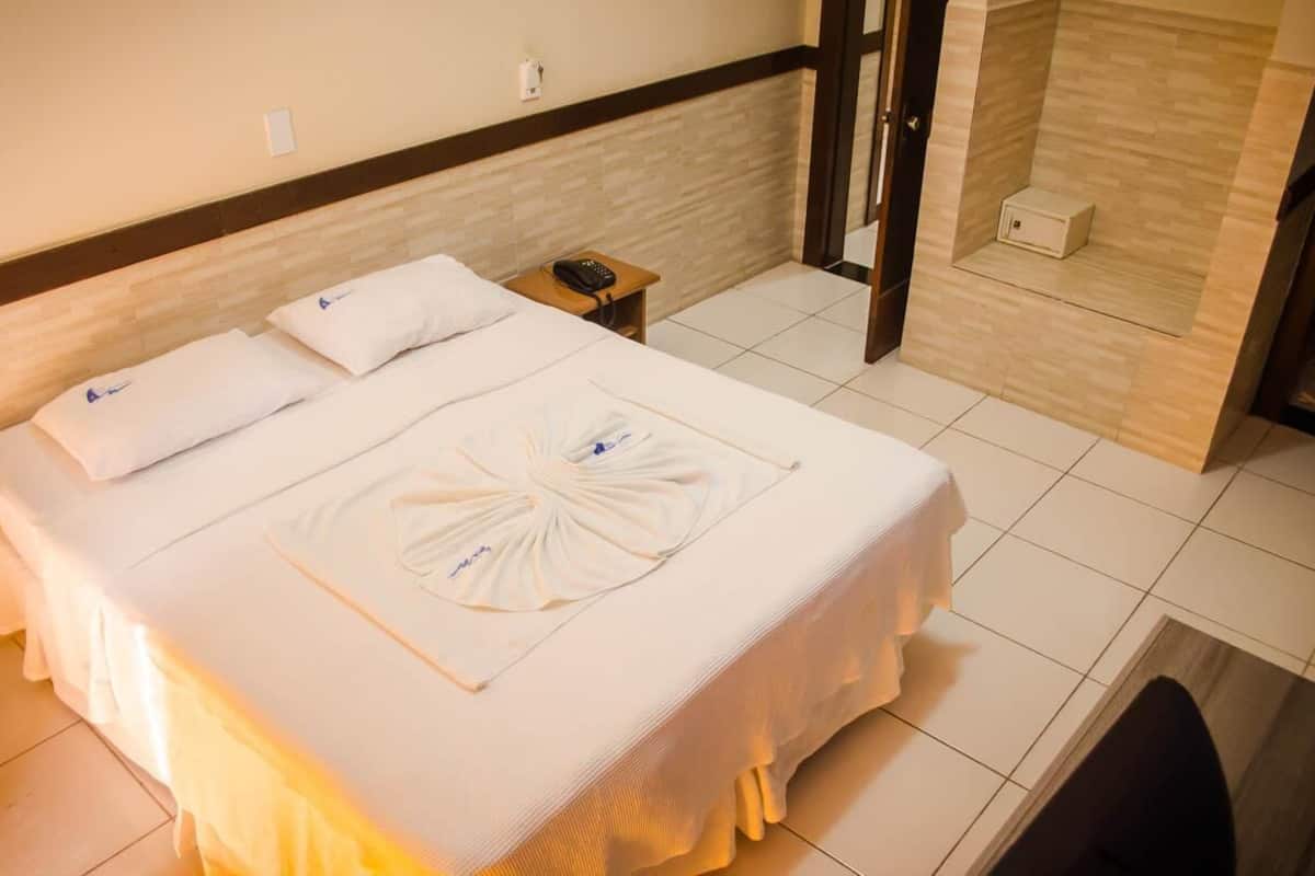 Caja fuerte, wifi gratis, ropa de cama