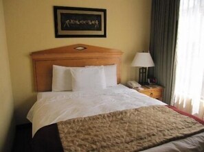 高档床上用品、特色家居、免费 WiFi