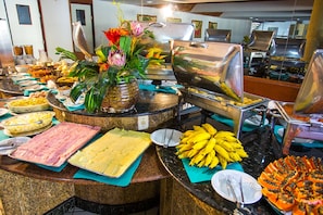 Desayuno continental gratuito y diario