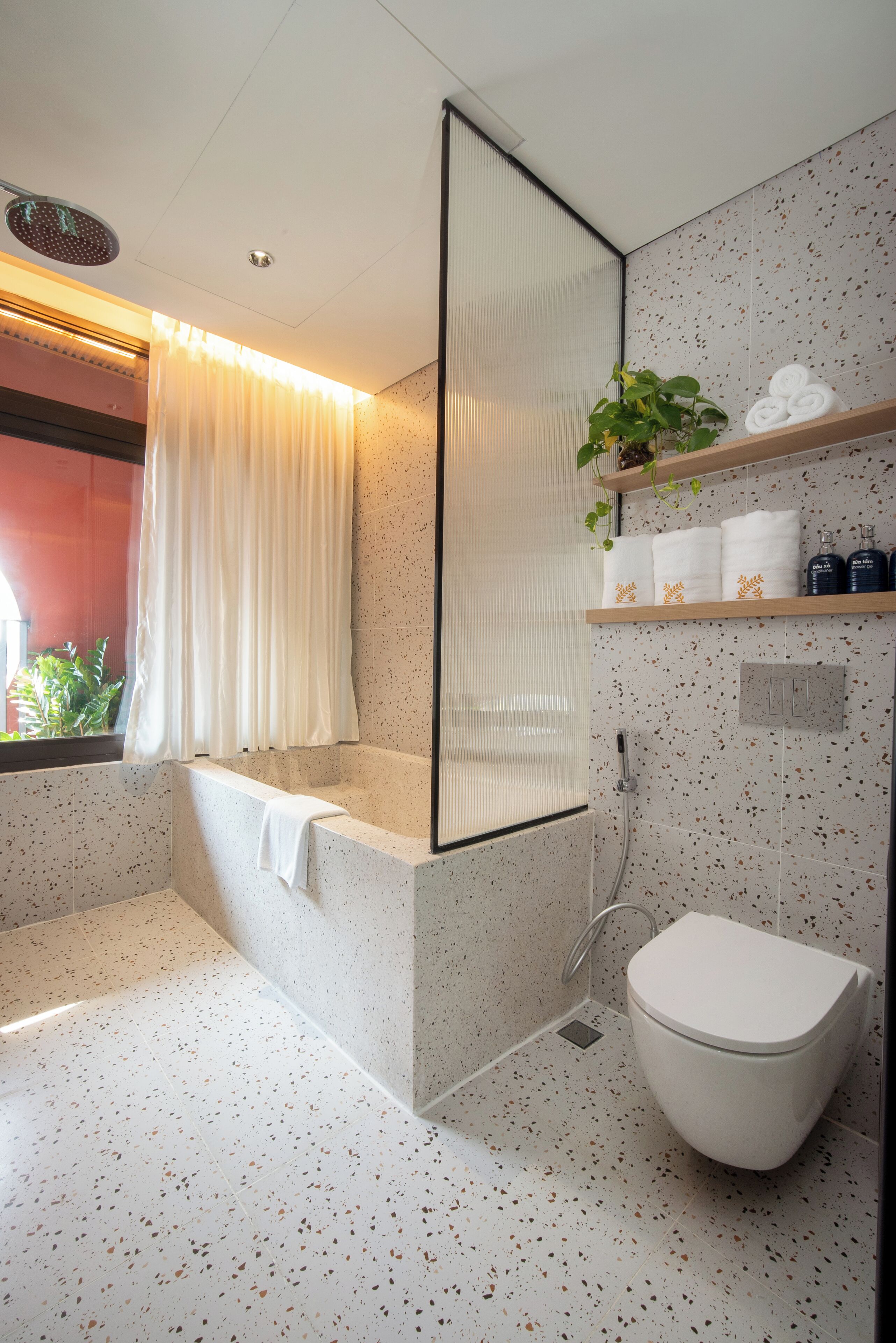Photo - Me Saigon Boutique Hotel
