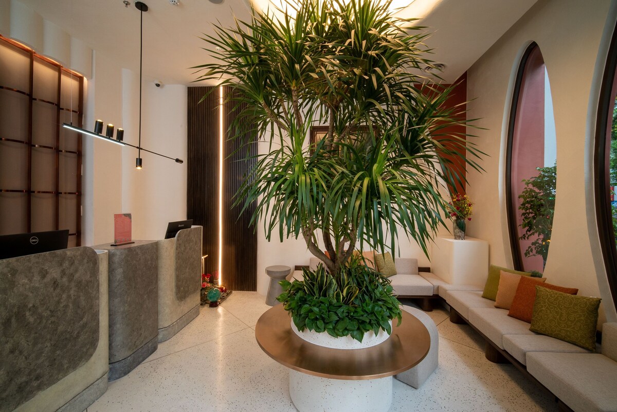 Me Saigon Boutique Hotel