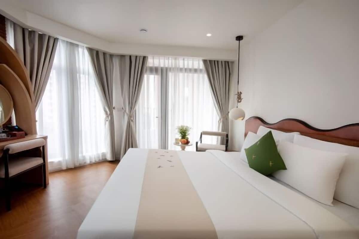 1 Schlafzimmer, Minibar, Zimmersafe, Schreibtisch