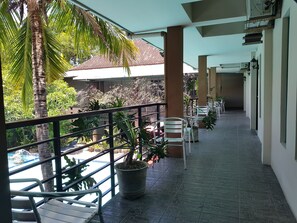 Balcony - Sanur Agung Hotel (Denpasar)