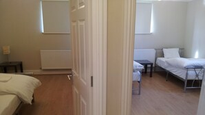 Room - Romview (Romford)