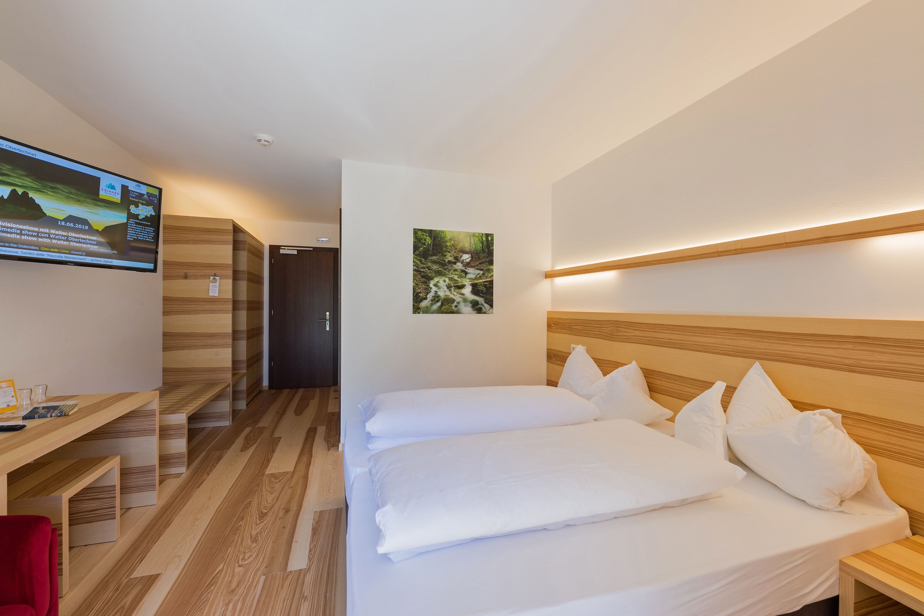superior double room | in-room safe, free wifi, bed sheets