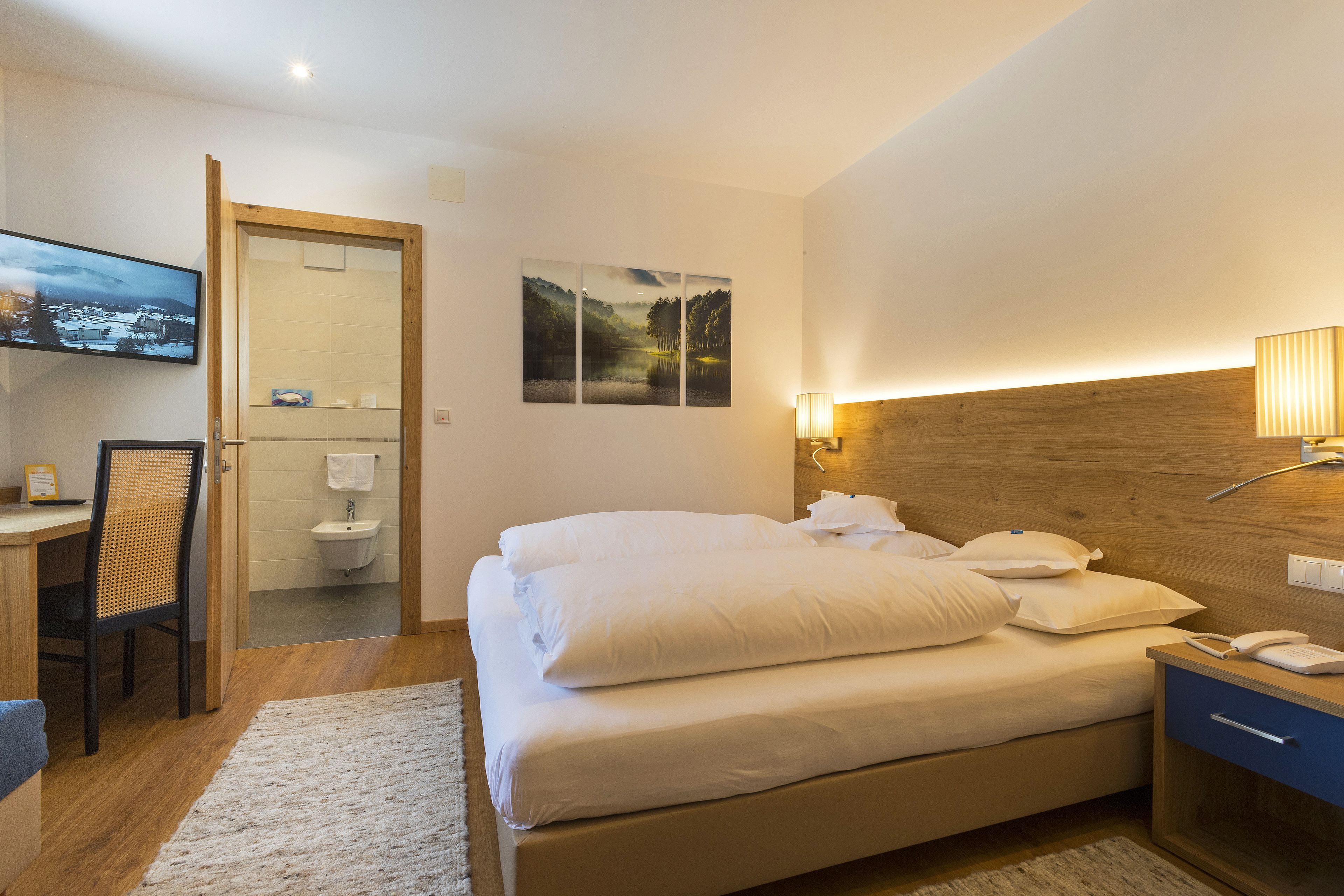 superior double room | in-room safe, free wifi, bed sheets