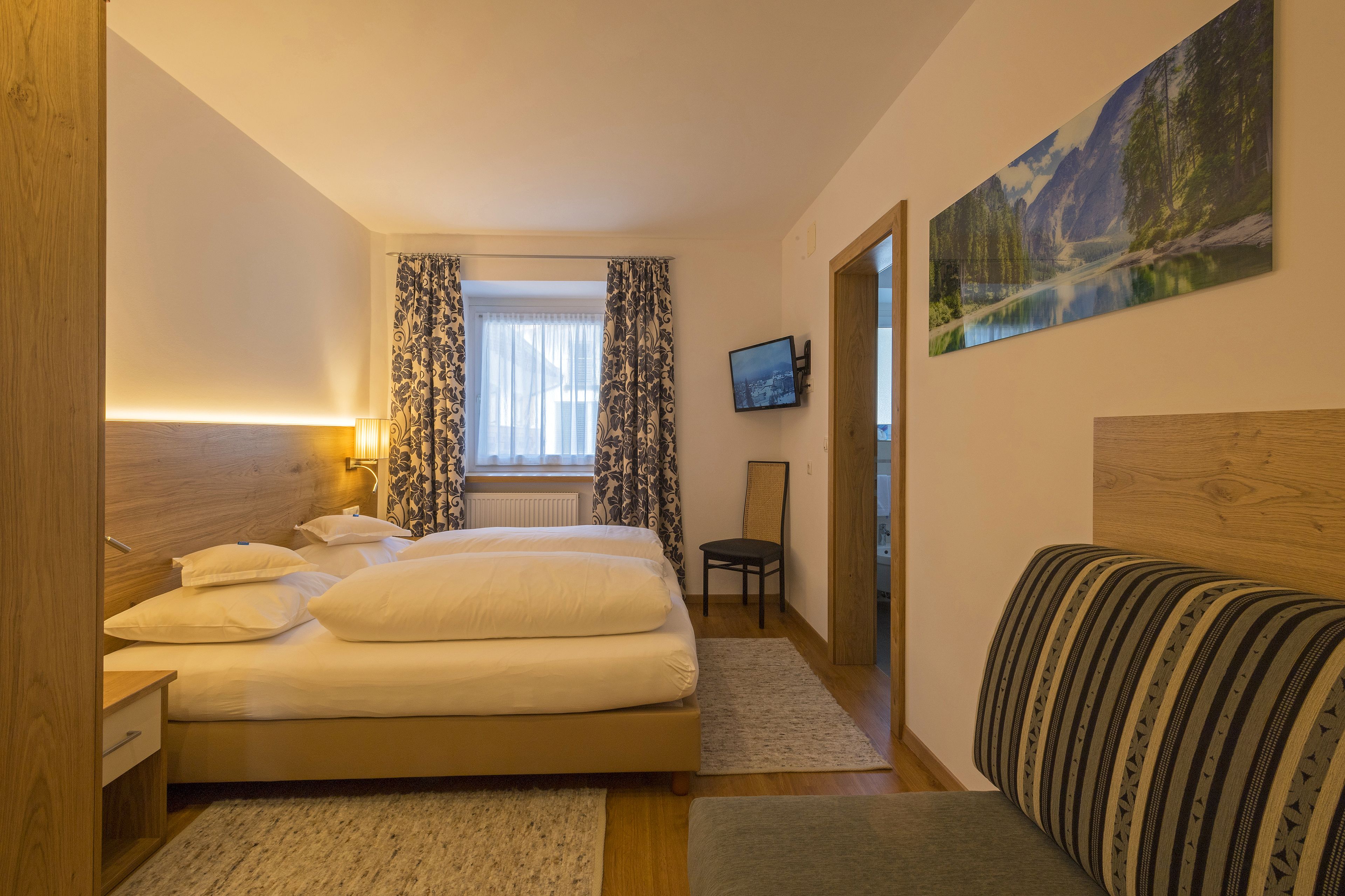 superior double room | in-room safe, free wifi, bed sheets