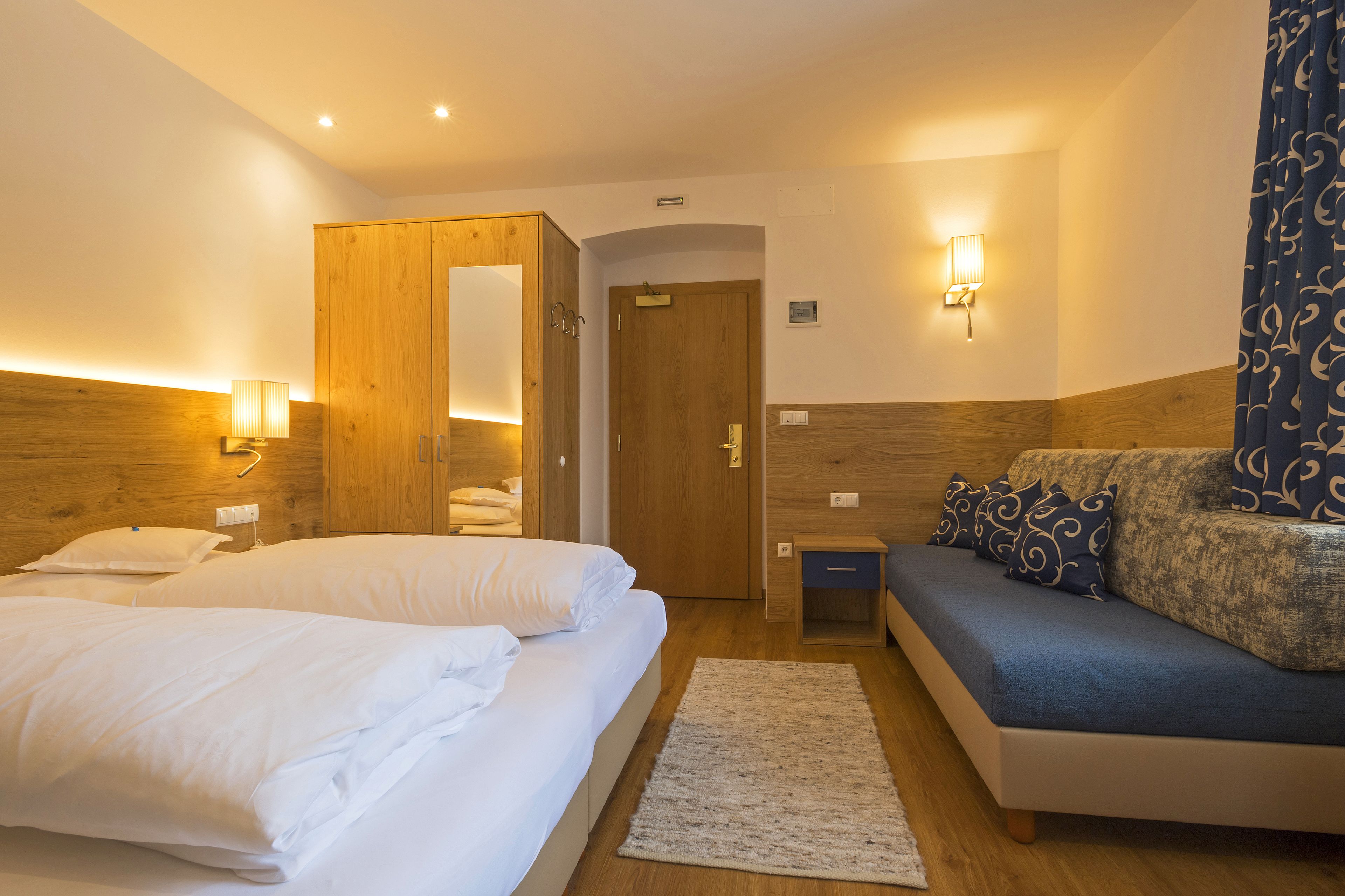 superior double room | in-room safe, free wifi, bed sheets