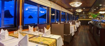 Syrena Cruises
