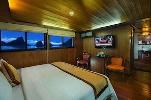 1 bedroom, premium bedding, in-room safe, soundproofing