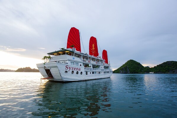 View from property - Syrena Cruises (Ha Long)