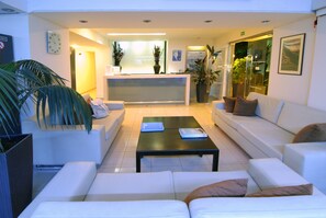Lobby sitting area - Michel Apartments (Kos)