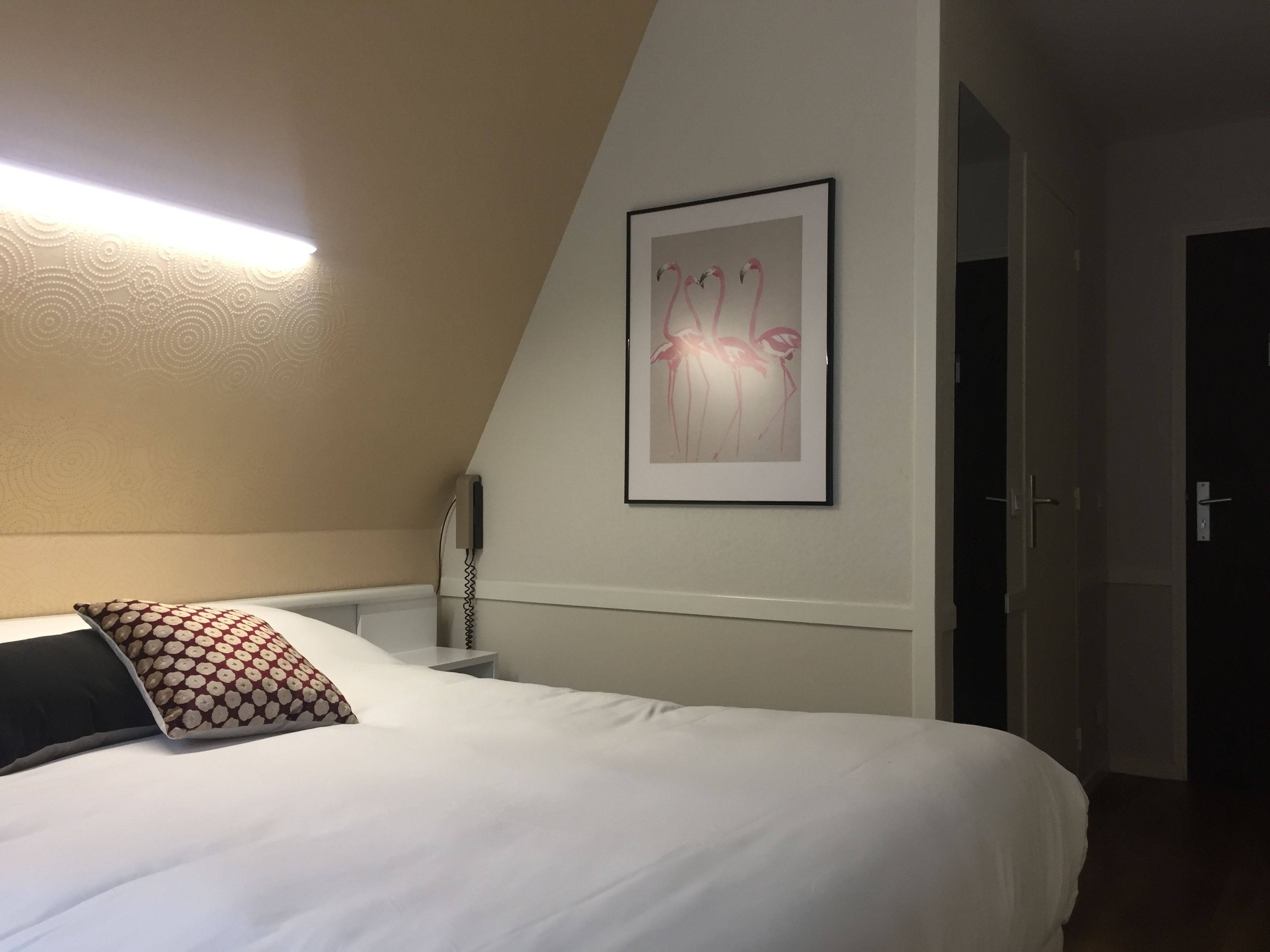 double room | desk, free wifi, bed sheets