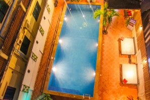 Outdoor pool - Tropical Breeze Guesthouse (Siem Reap)