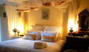 Premium bedding, free WiFi