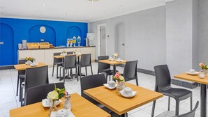 Interior detail - Apollo Hotel London – Near Hyde Park & Paddington Station (London)