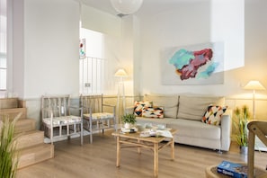 Superior Apartment, 1 Bedroom | Egyptian cotton sheets, premium bedding, memory foam beds, in-room safe
