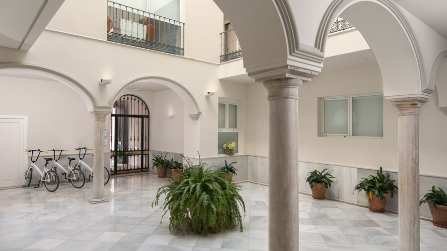 Suites Sevilla Plaza Apartamentos