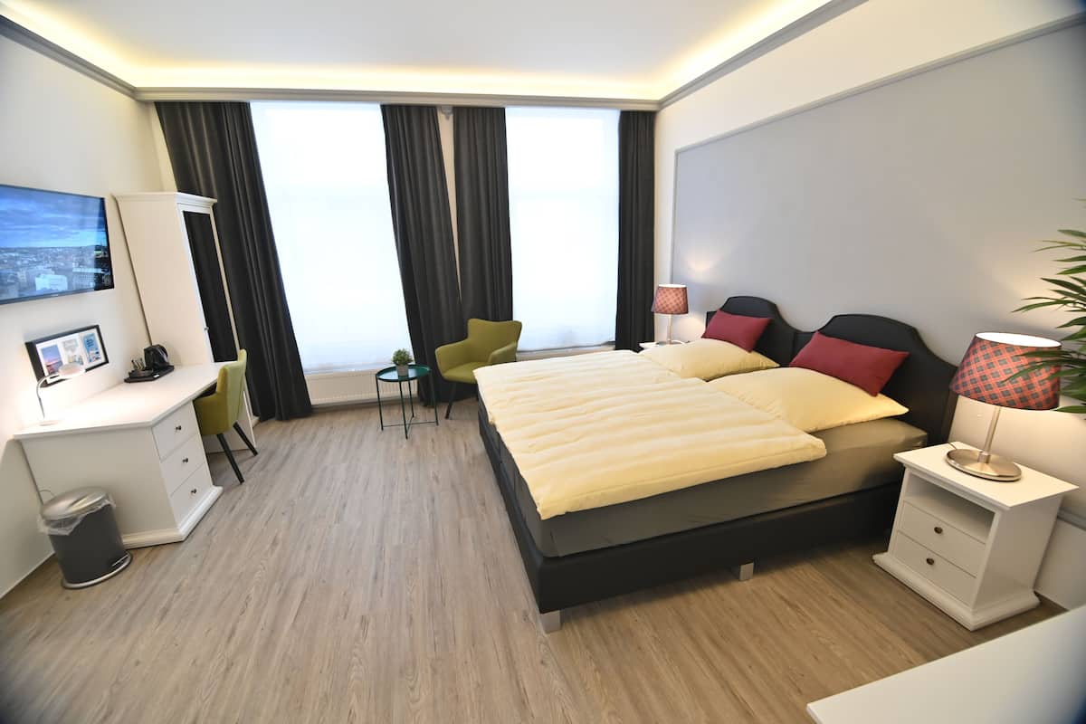 Doppelzimmer im Gästehaus | Literie de qualité supérieure, ameublement personnalisé, Wi-Fi gratuit