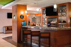 Bar (on property) - Yerevan Place Hotel (Yerevan)