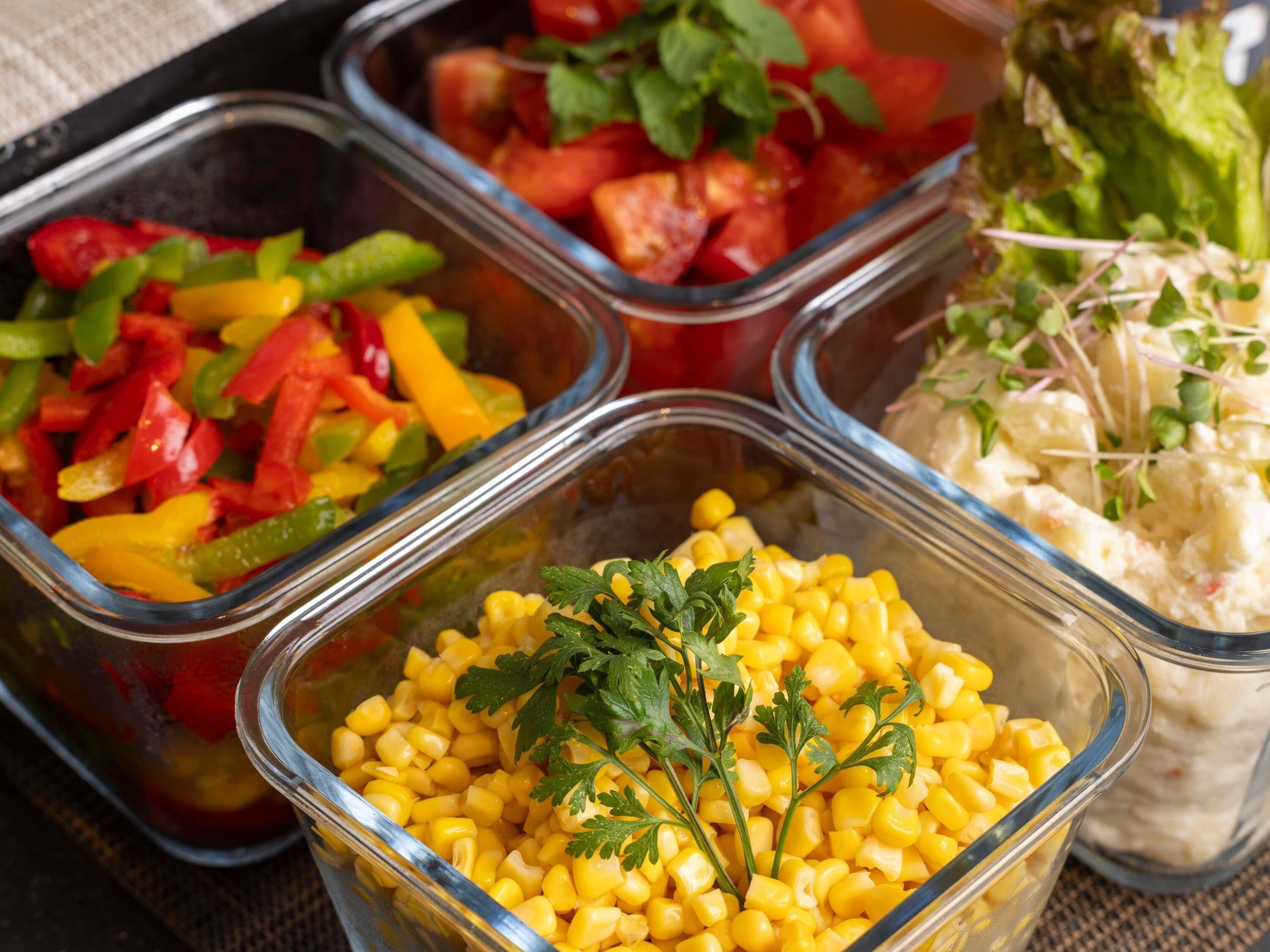 daily buffet breakfast (jpy 2500 per person)