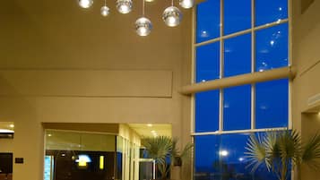 Sala de estar en el lobby