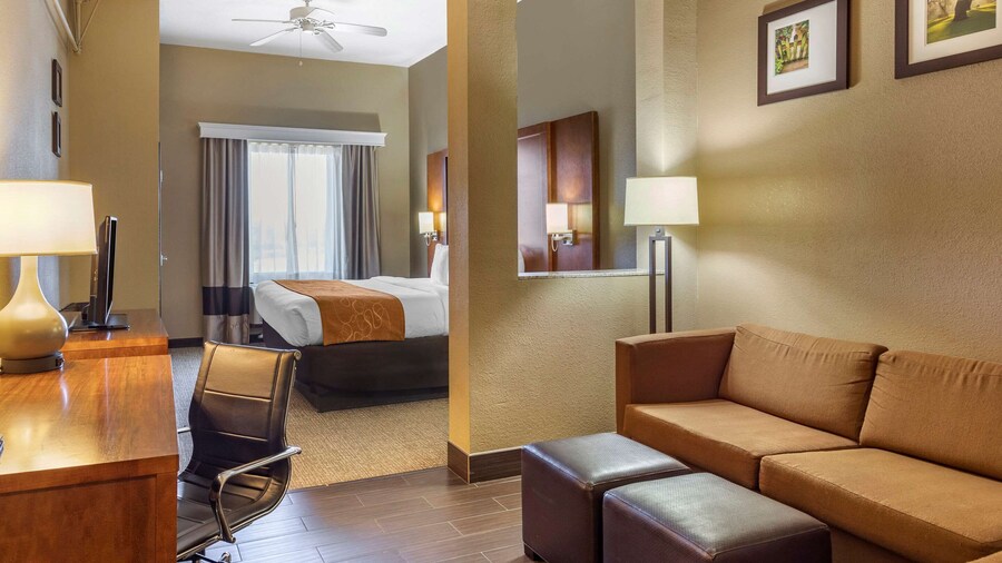 Comfort Suites Batesville