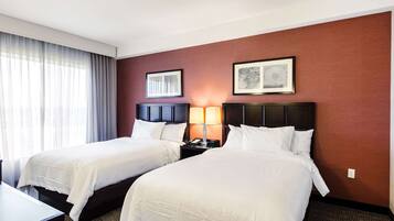 1 chambre, coffres-forts dans les chambres, bureau