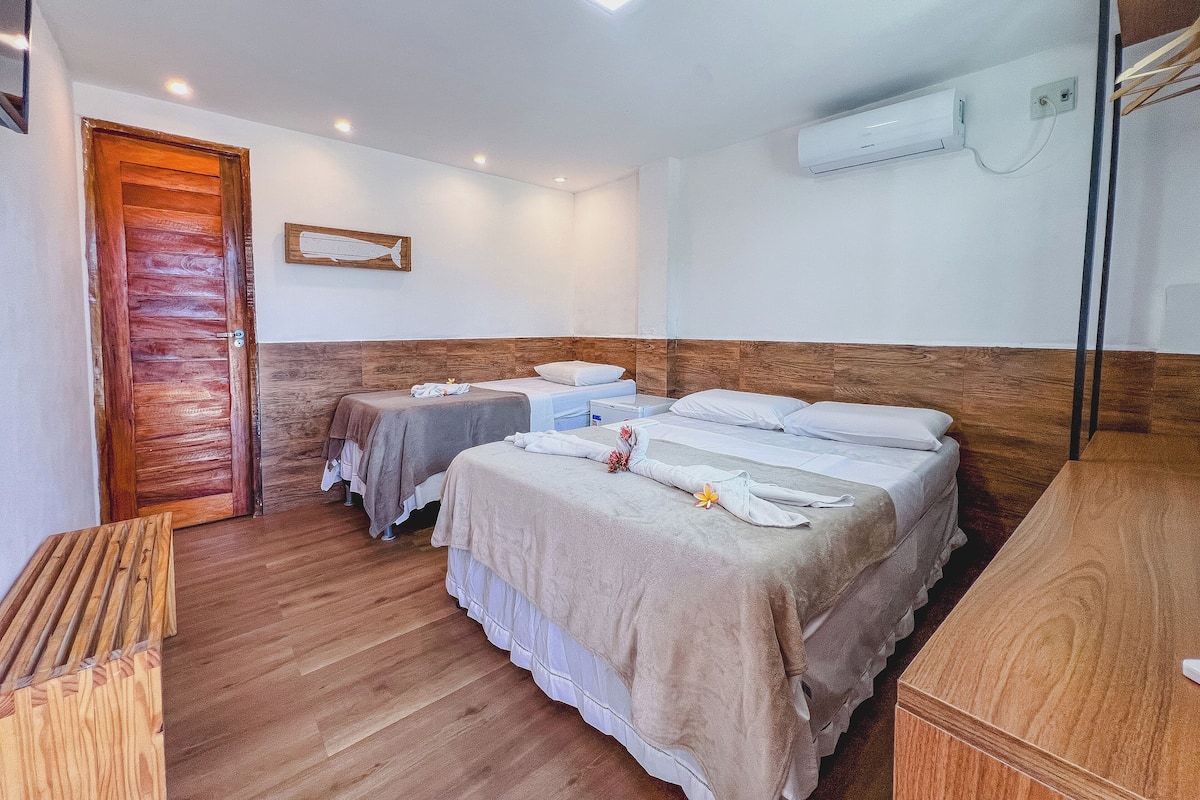 Triple Room | Minibar, individually decorated, rollaway beds, free WiFi