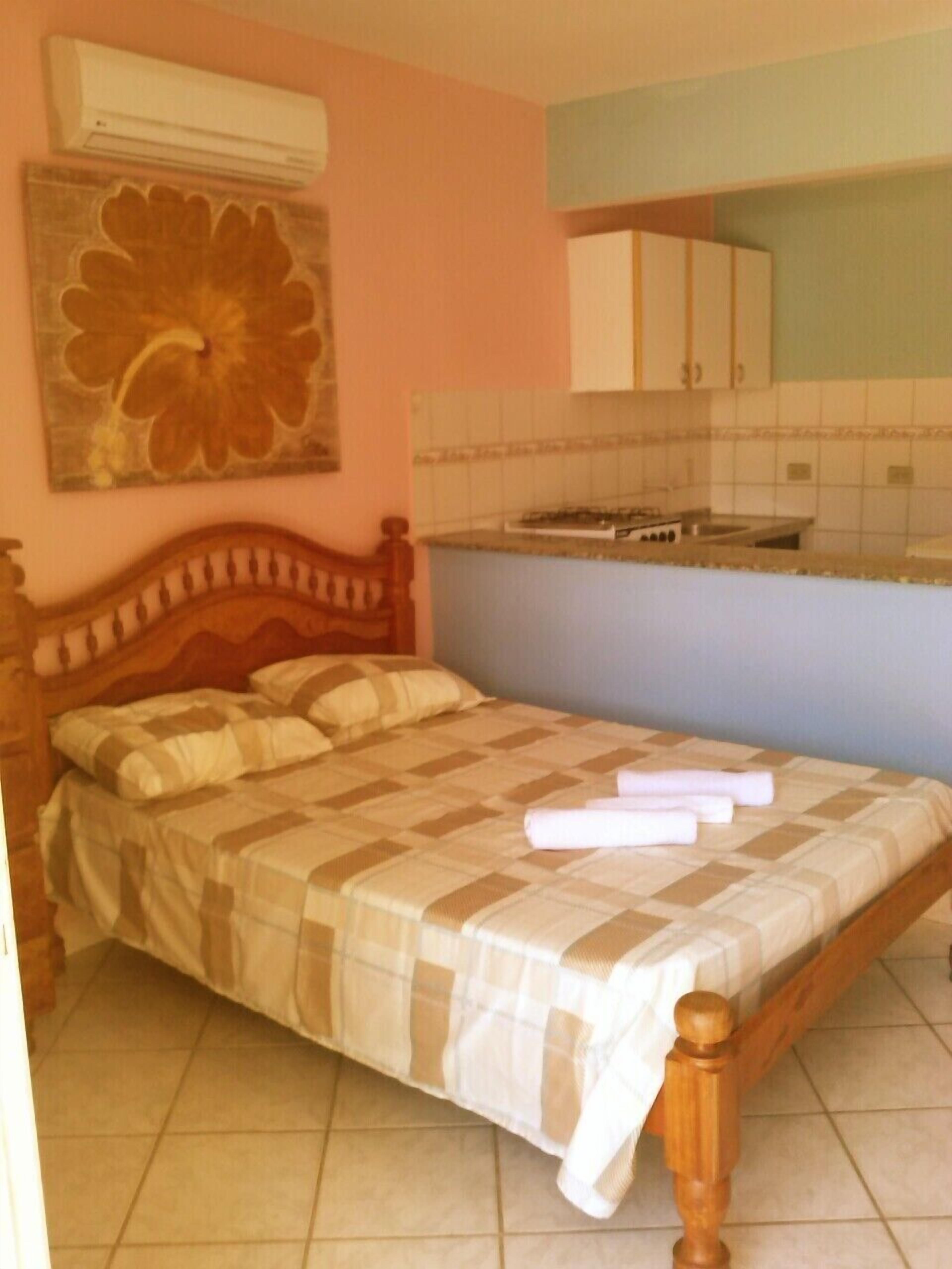 Chuveiro, produtos de toalete grátis