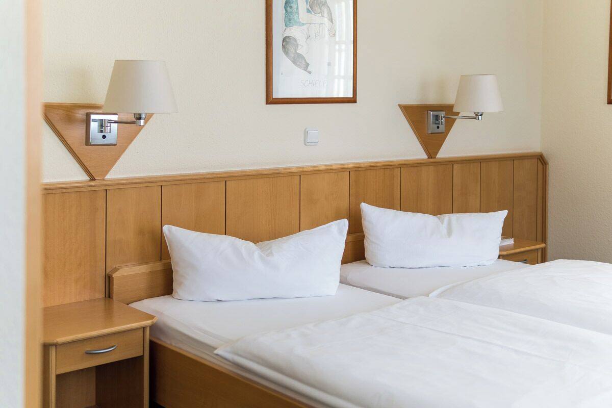comfort double or twin room | 1 bedroom, premium bedding, in-room safe, desk