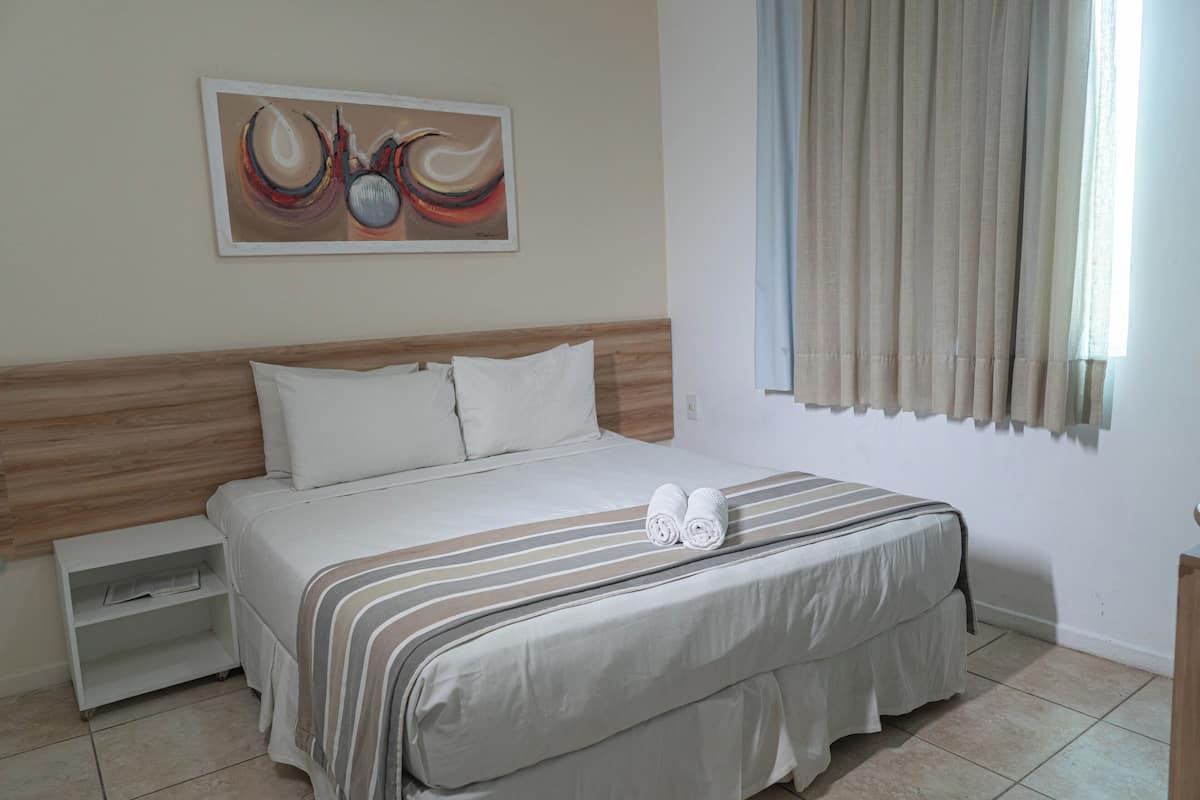 Habitació estàndard (Economic) | 1 dormitori, minibar, escriptori i cortines opaques