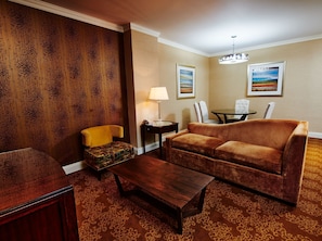 Penthouse, 1 Bedroom, Kitchenette | Living area