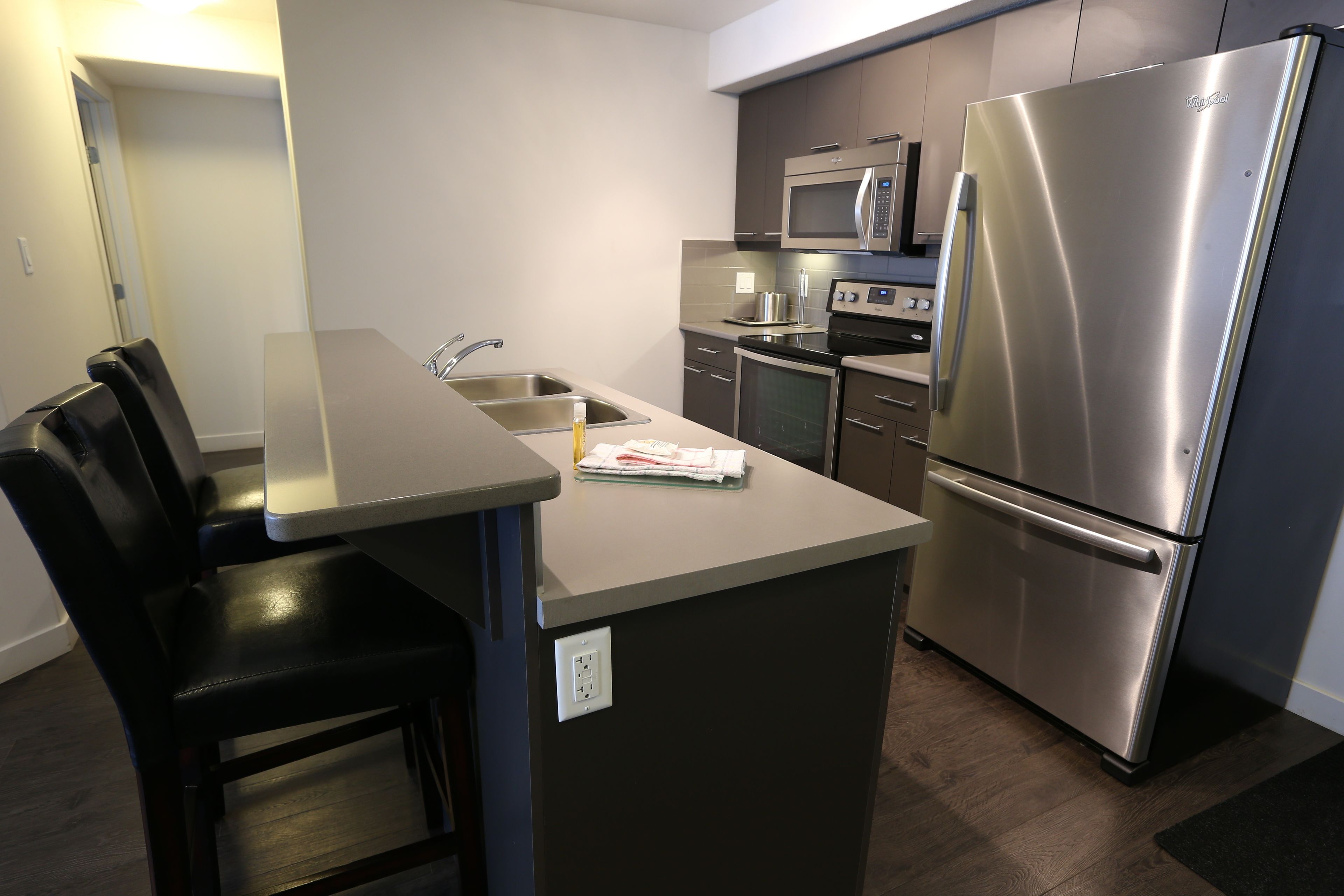 full-sized fridge, microwave, coffee/tea maker