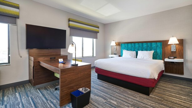 Room - Hampton Inn & Suites Salinas (Salinas)